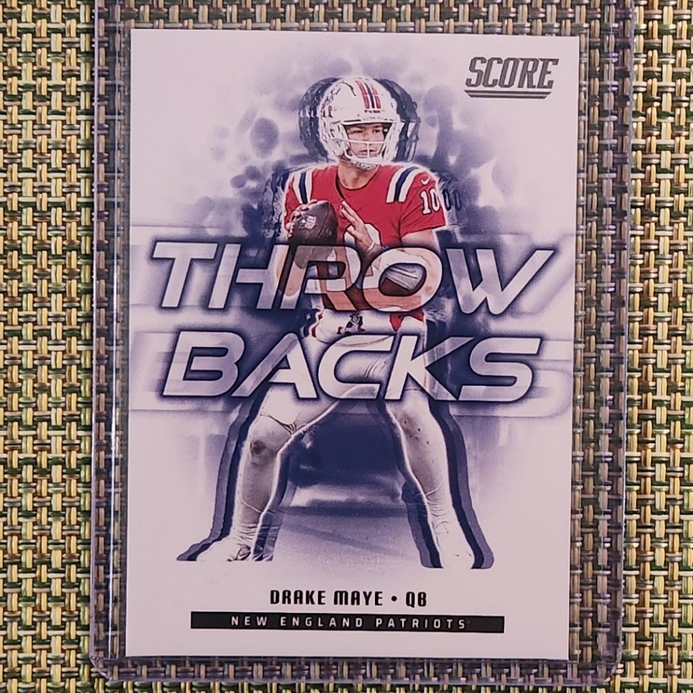Drake Maye Throw Backs Football Card